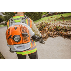 Stihl BR600 Backpack Blower